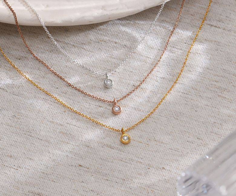 Collar de diamantes 'Solitareo' en plata de ley Collar de diamantes 'Solitareo' en plata de ley