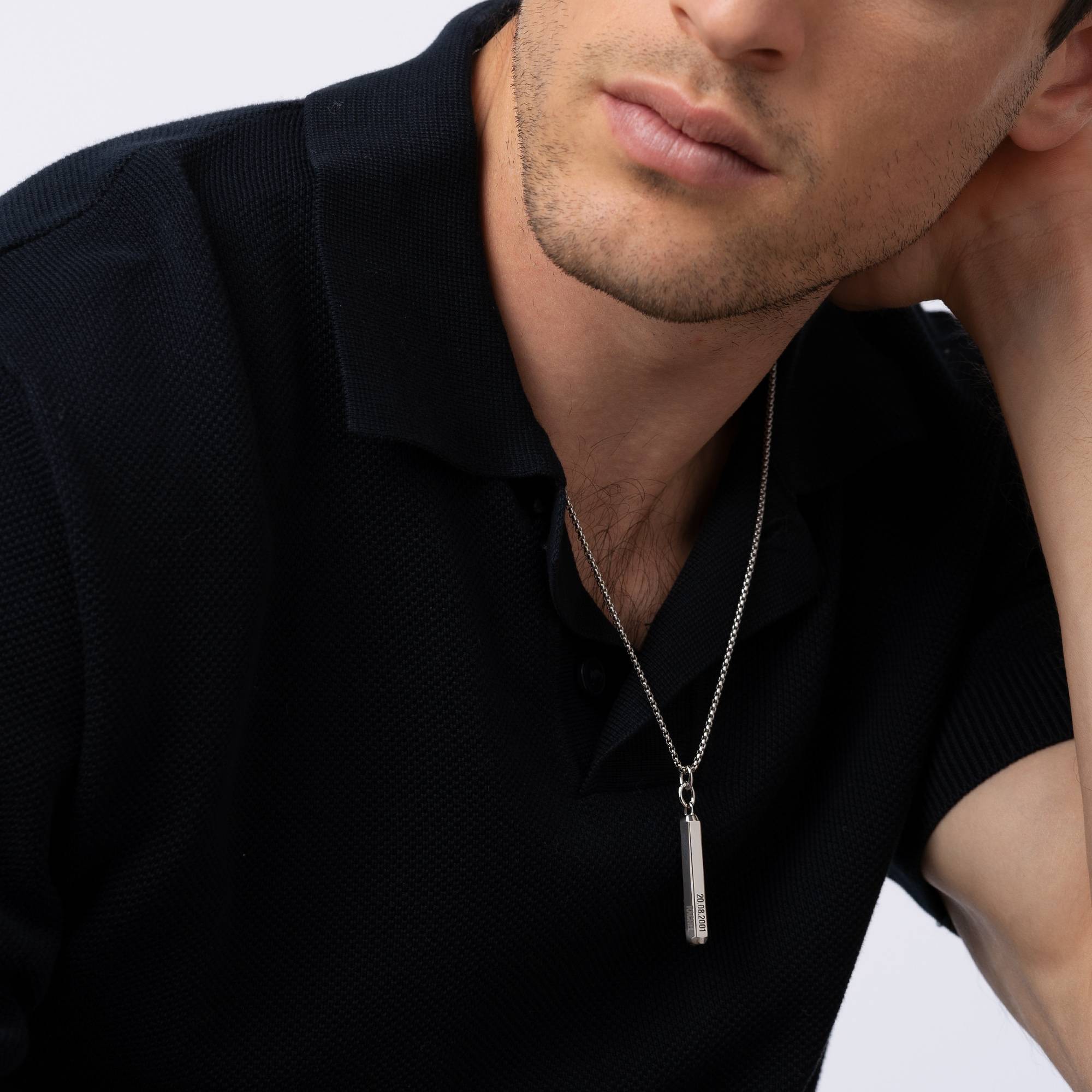 Collar Hexágono en 3D Personalizado para Hombre en Acero Inoxidable-1 foto de producto
