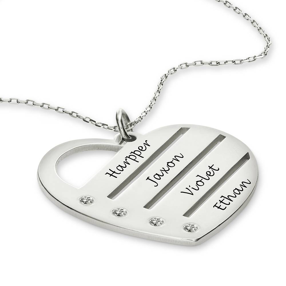 Collar de Corazón Terry con Nombres Grabados y Diamantes en Plata-5 foto de producto