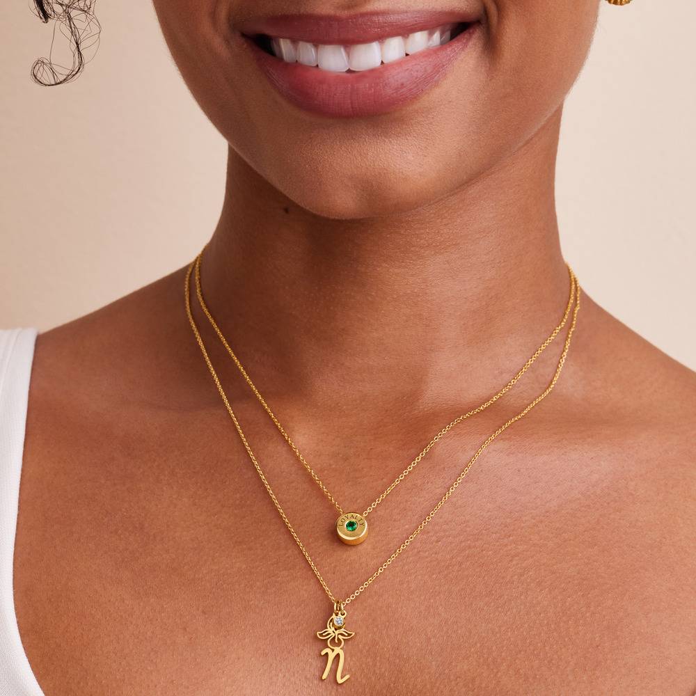 Collar con Inicial de Flor de Nacimiento y Diamante en Vermeil de Oro-6 Collar con Inicial de Flor de Nacimiento y Diamante en Vermeil de Oro-6 foto de producto
