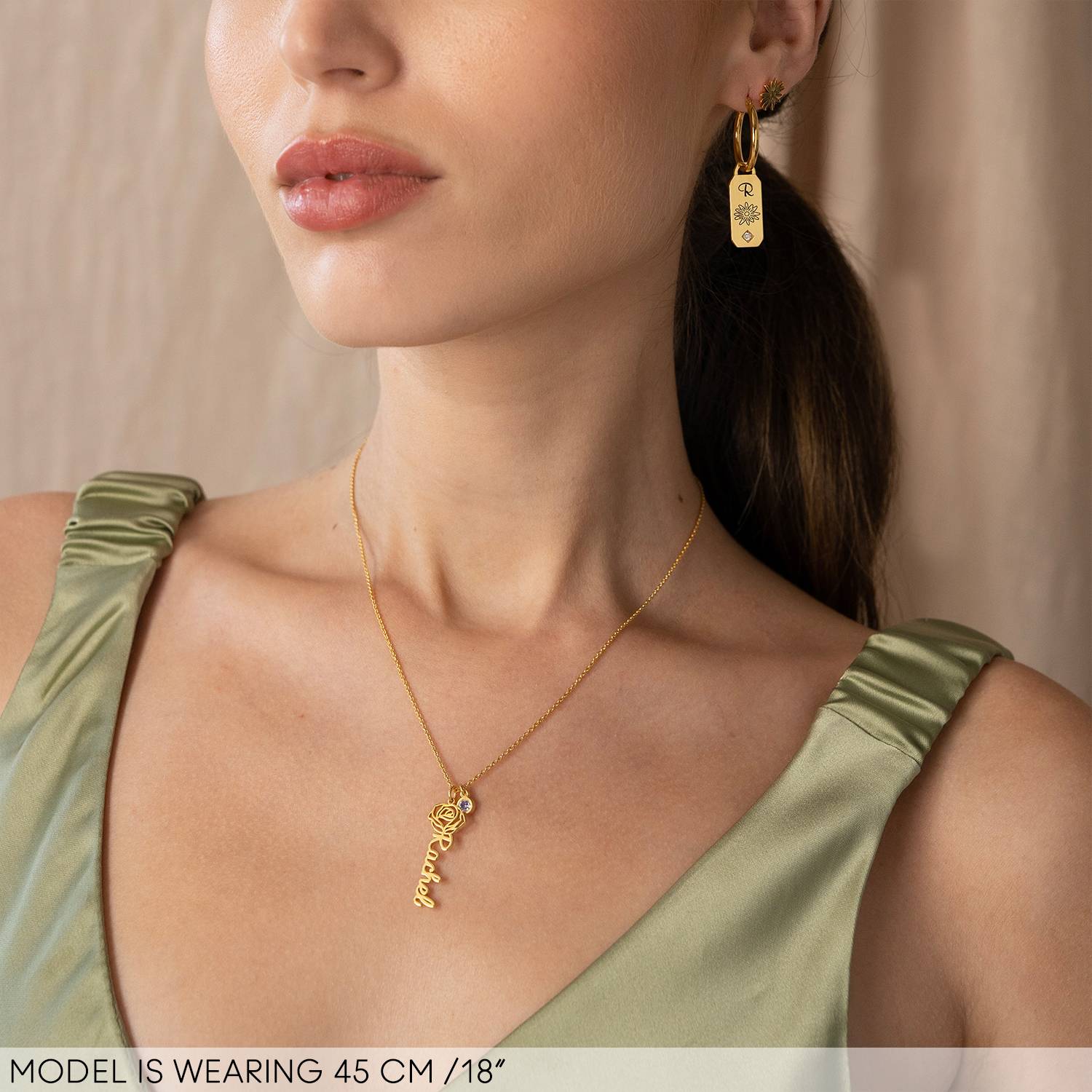 Collar con Nombre de Flor de Nacimiento y Piedra en Baño de Oro-2 foto de producto