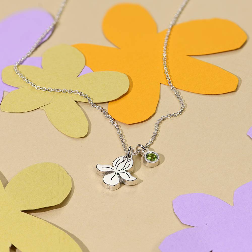 Collar Fiorina de Flor de Nacimiento y Piedra con Inicial en Plata X-5 Collar Fiorina de Flor de Nacimiento y Piedra con Inicial en Plata X-5 foto de producto