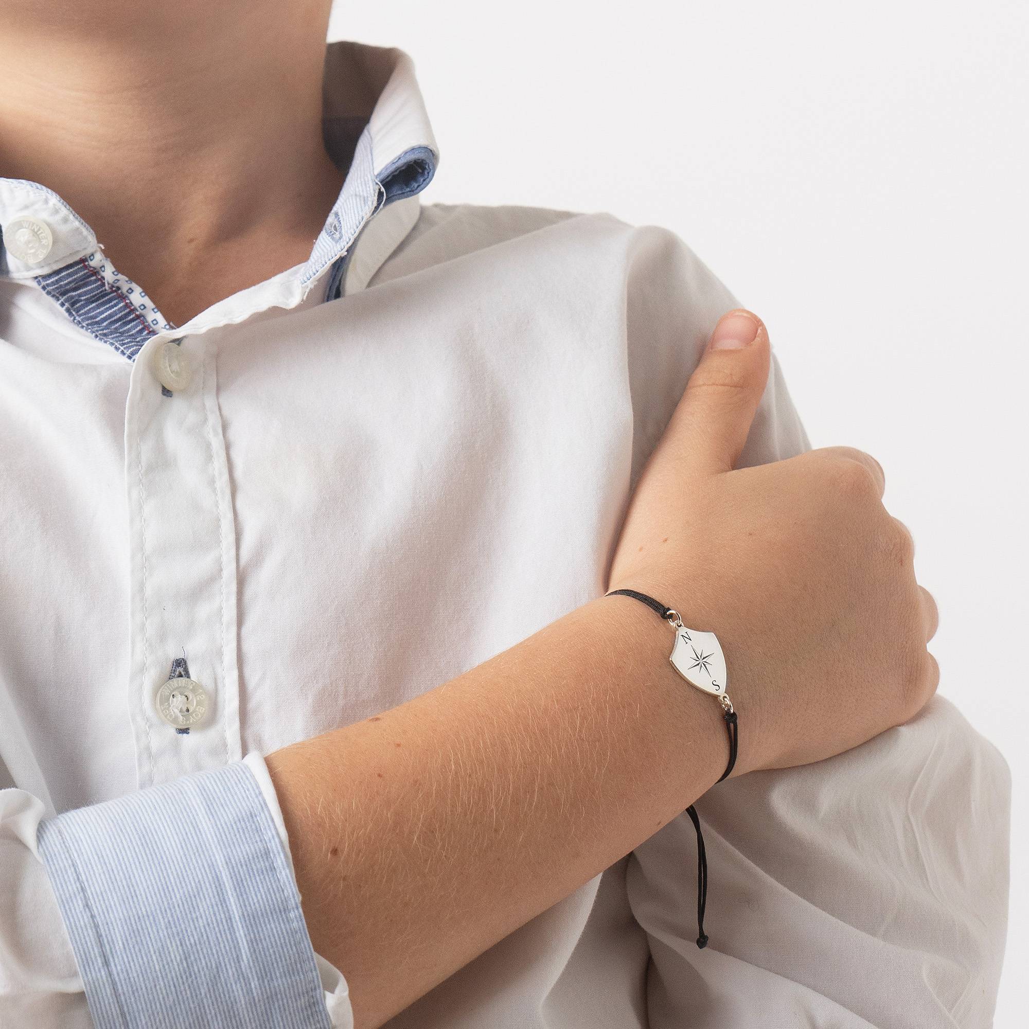 Pulsera de Brújula con Inicial para Niño en Plata Esterlina-4 foto de producto