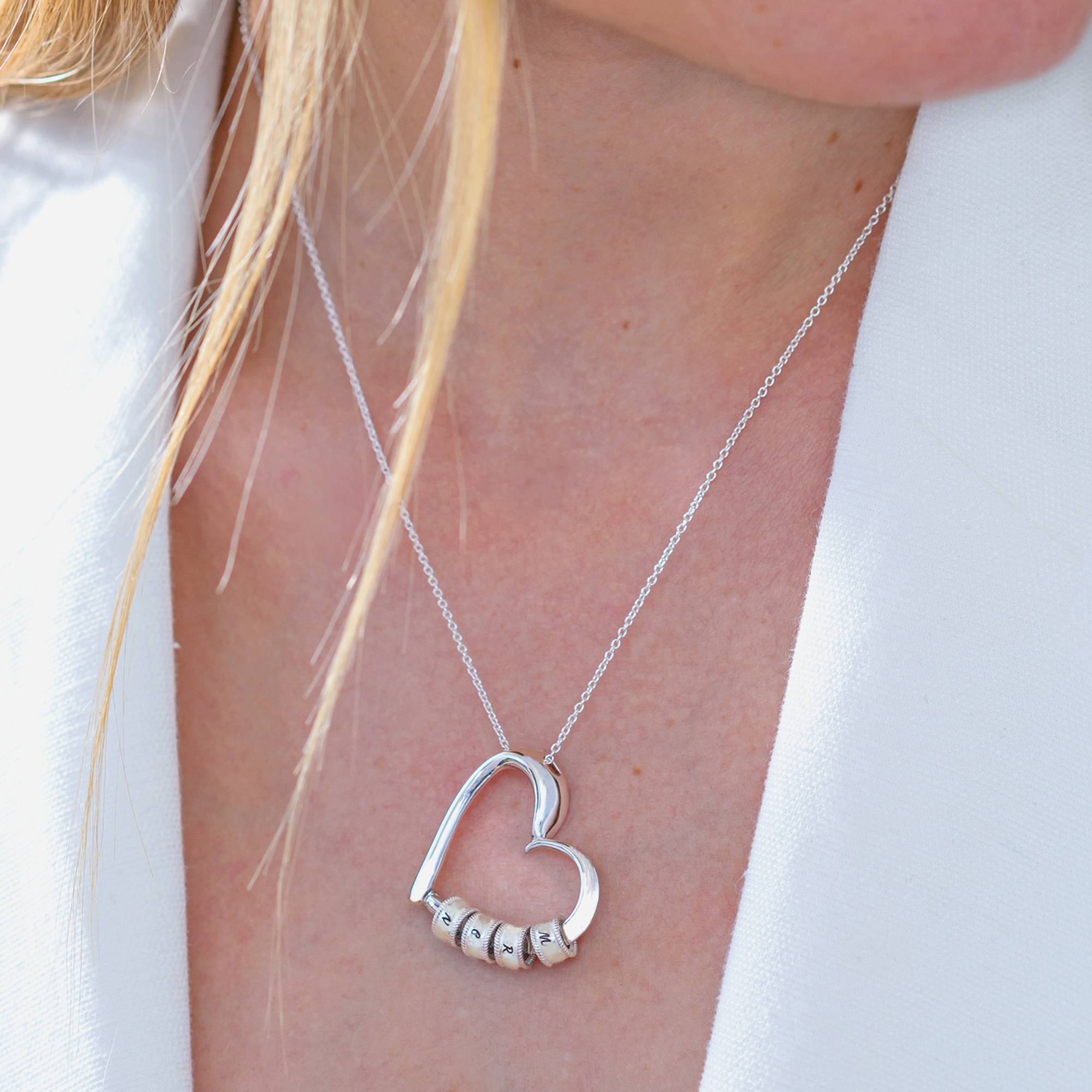 Collar Corazón Encantador con Cuentas Grabadas con Iniciales en Plata Esterlina-4 foto de producto