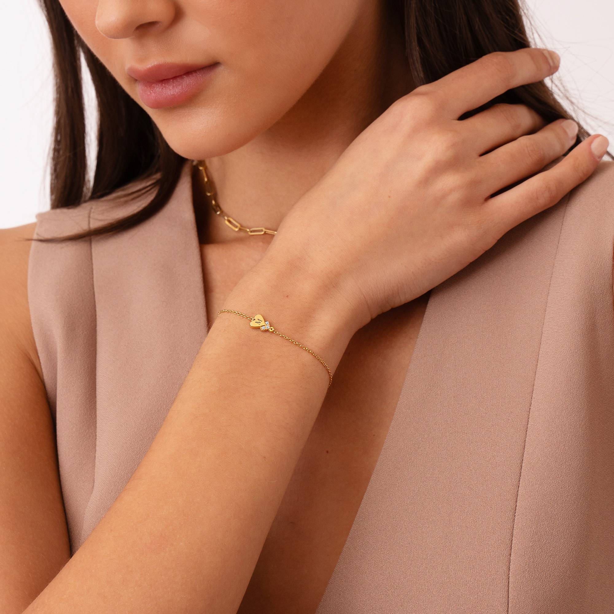 Pulsera Dakota con Inicial de Corazón y Diamantes en Chapa de Oro-2 foto de producto