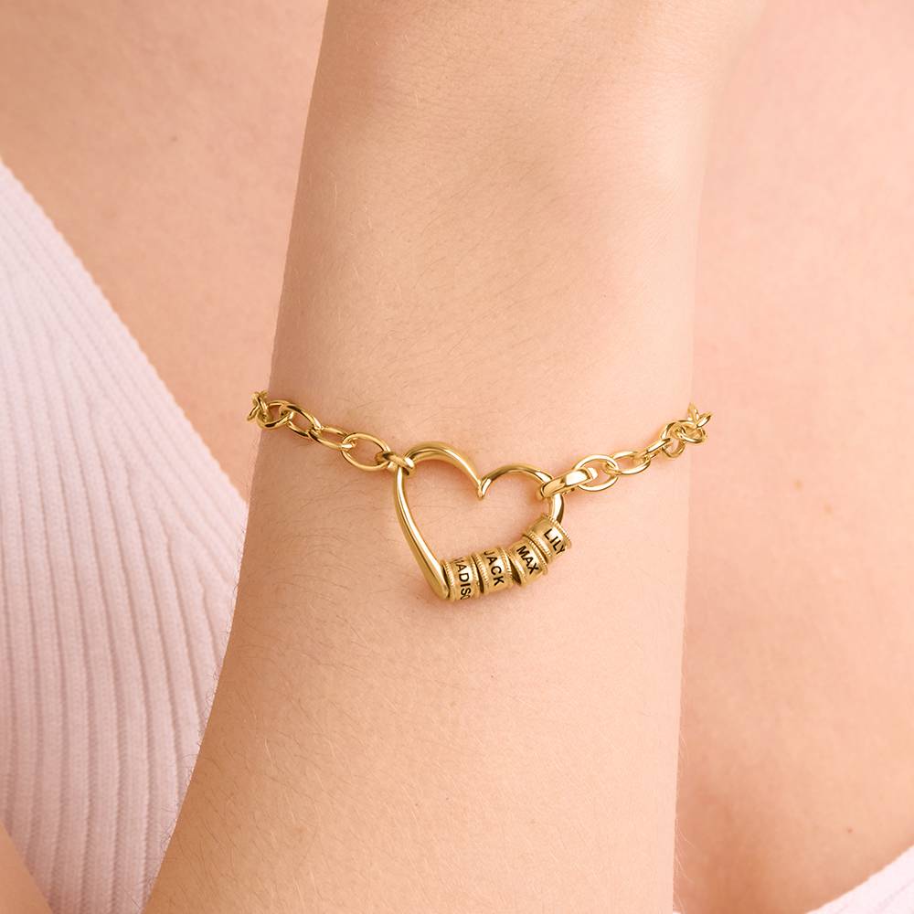 Pulsera Delina con Cuentas Grabadas en Baño de Oro-4 foto de producto