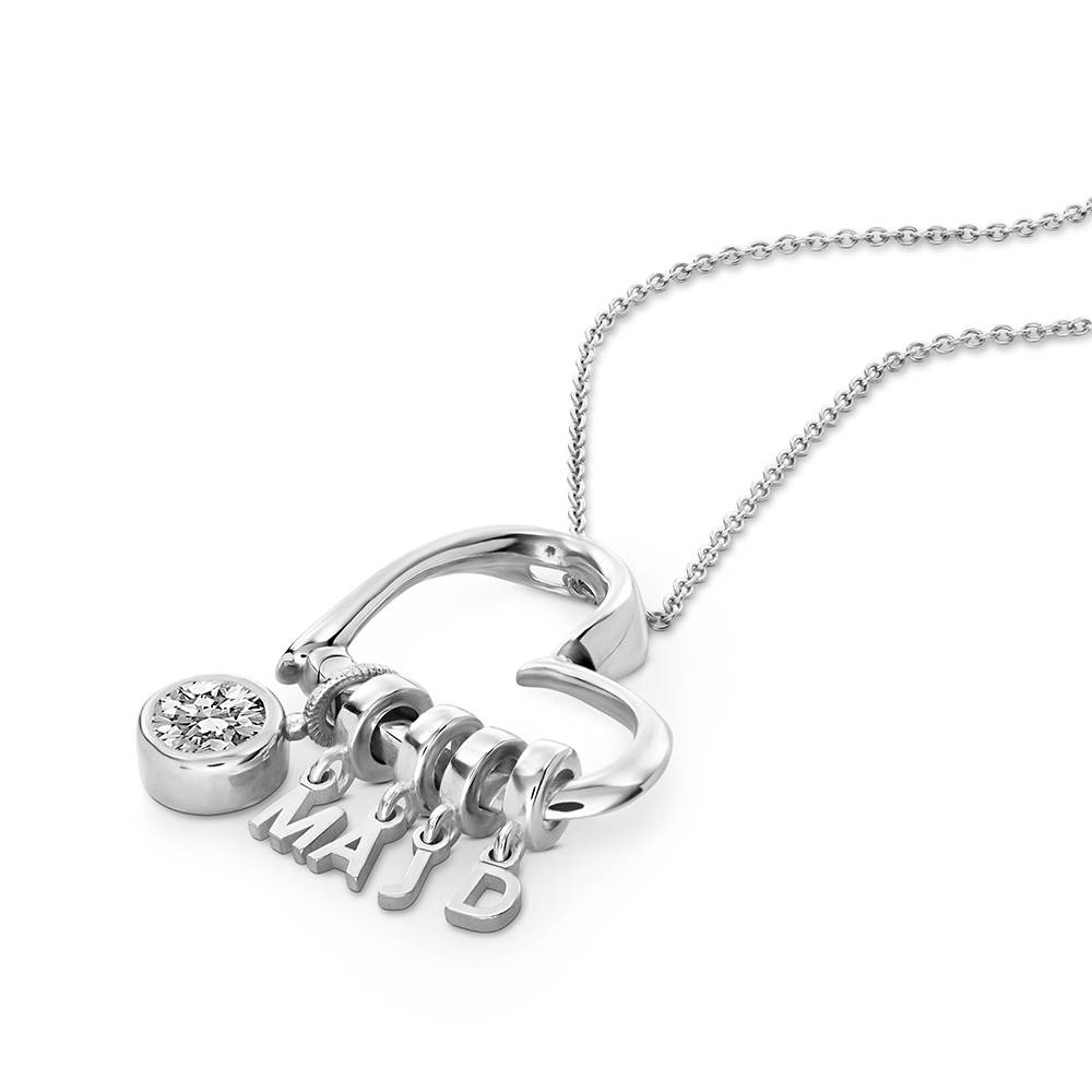 Collar Delina con Cuentas Grabadas y Diamante de 1 ct en Plata-3 Collar Delina con Cuentas Grabadas y Diamante de 1 ct en Plata-3 foto de producto