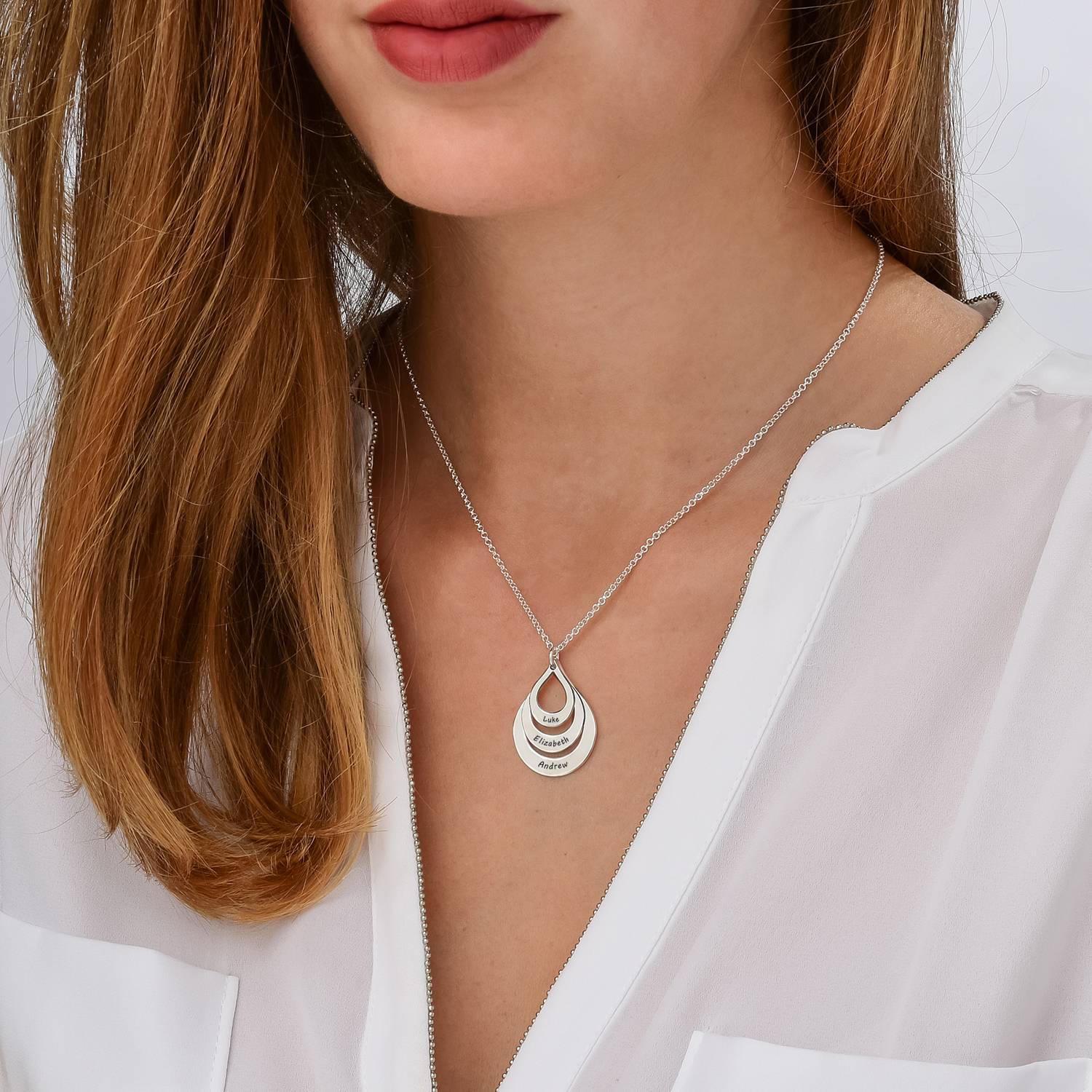 Collar Familiar Grabado en Forma Gota en Plata-3 foto de producto