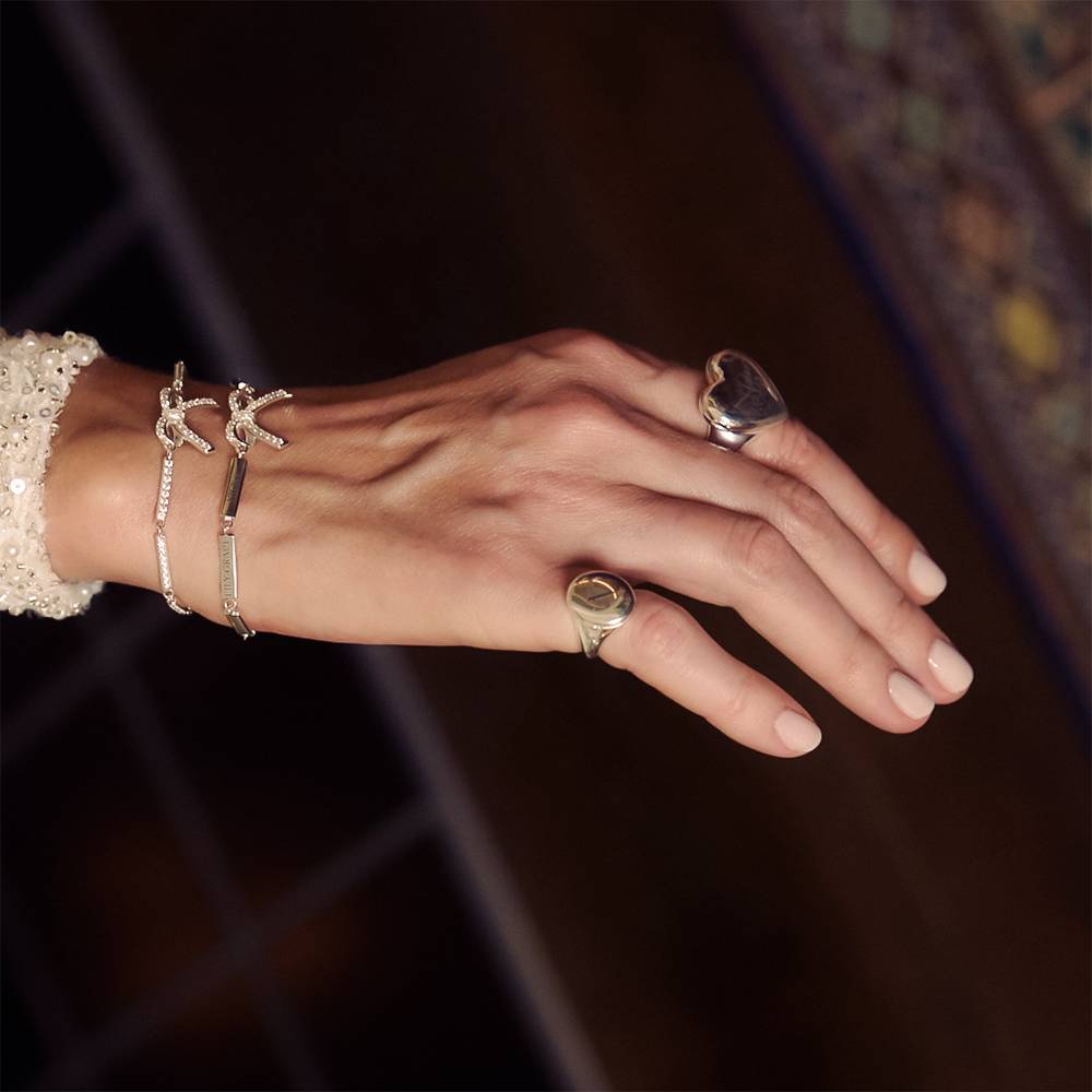 Anillo Meñique con Inicial y Foto Para Siempre Contigo en Plata-4 foto de producto