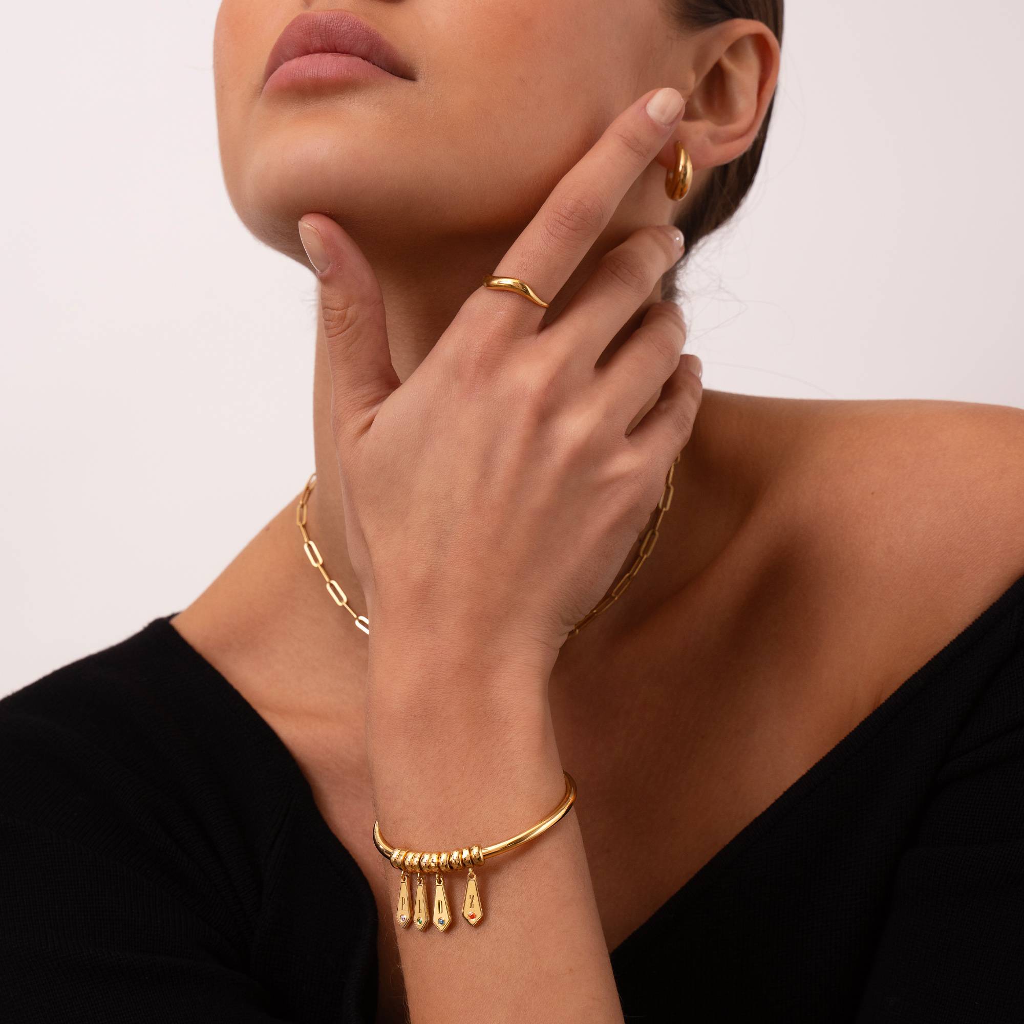 Pulsera Gia con Dijes de Inicial y Piedras de Nacimiento en Vermeil de Oro-1 foto de producto