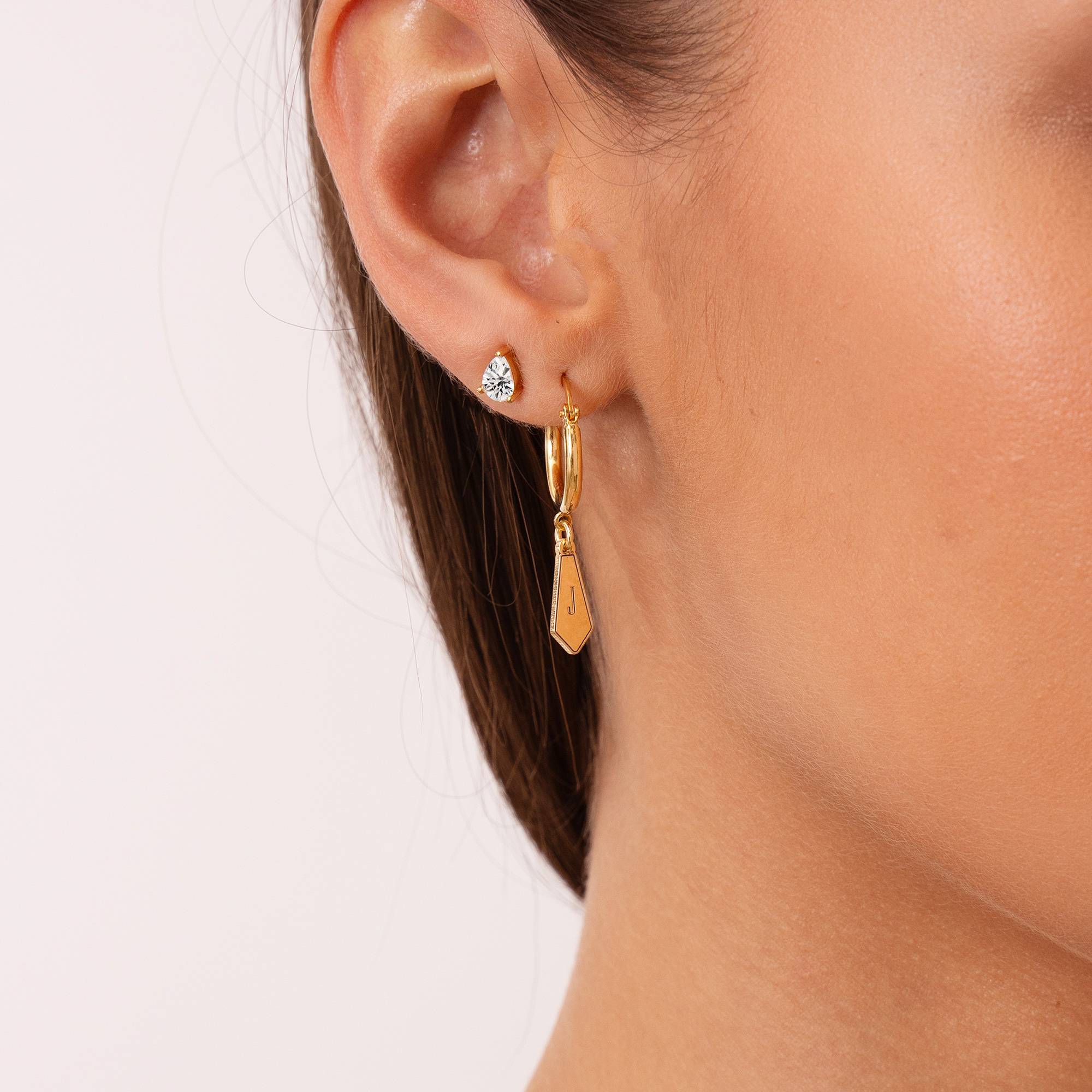 Pendientes Gia con Dijes de Inicial en Baño de Oro-5 Pendientes Gia con Dijes de Inicial en Baño de Oro-5 foto de producto