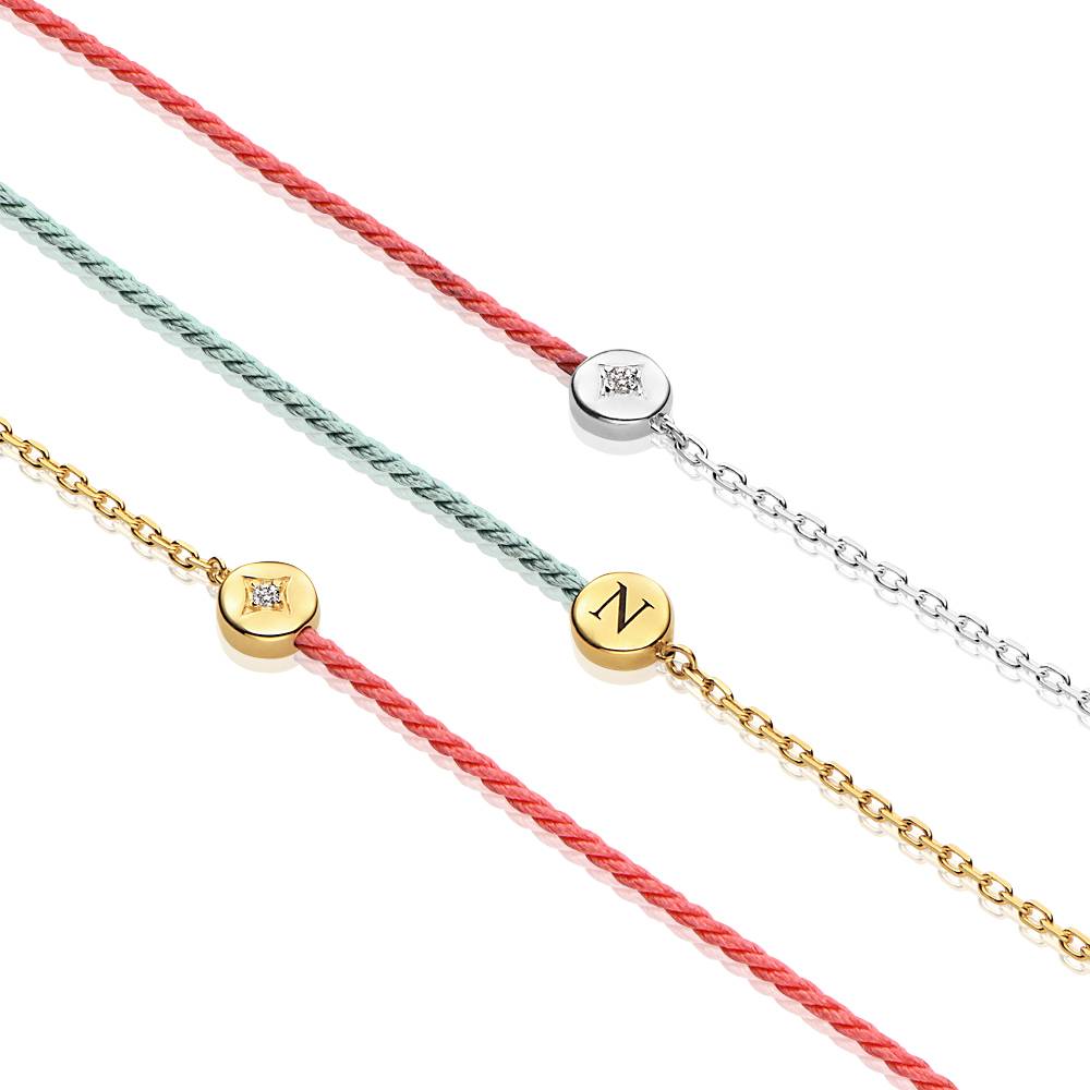 Pulsera Mitad Rosa Mitad Cadena con Inicial y Diamante en Chapa de Oro-3 foto de producto