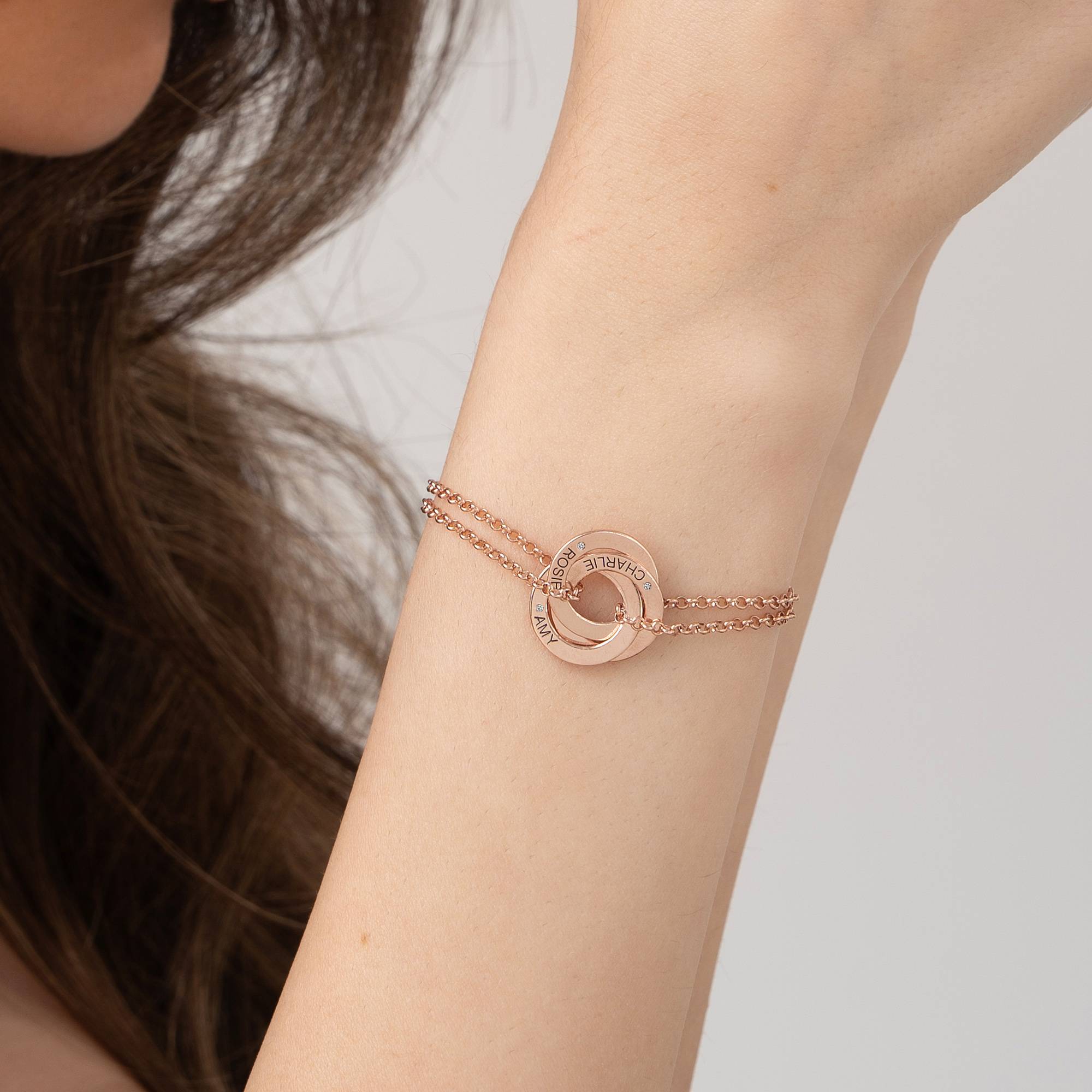 Pulsera de Anillos Rusos Lucy con Diamantes en Chapa de Oro Rosa-3 Pulsera de Anillos Rusos Lucy con Diamantes en Chapa de Oro Rosa-3 foto de producto