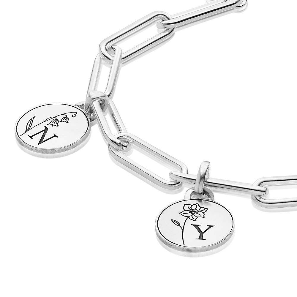Pulsera con Iniciales y Flores de Nacimiento en Plata-4 foto de producto