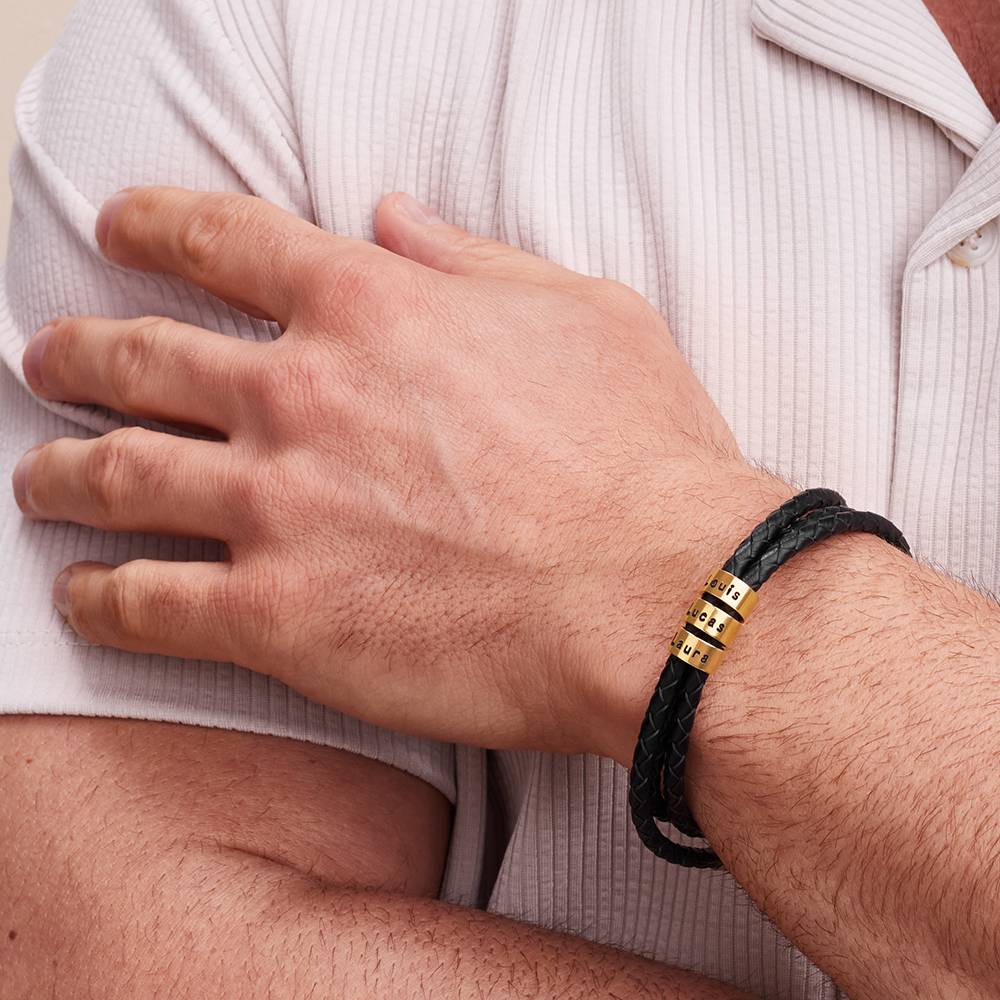 Pulsera de Cuero Negro Trenzado Navigator con Cuentas Grabadas en Baño de Oro-1 foto de producto