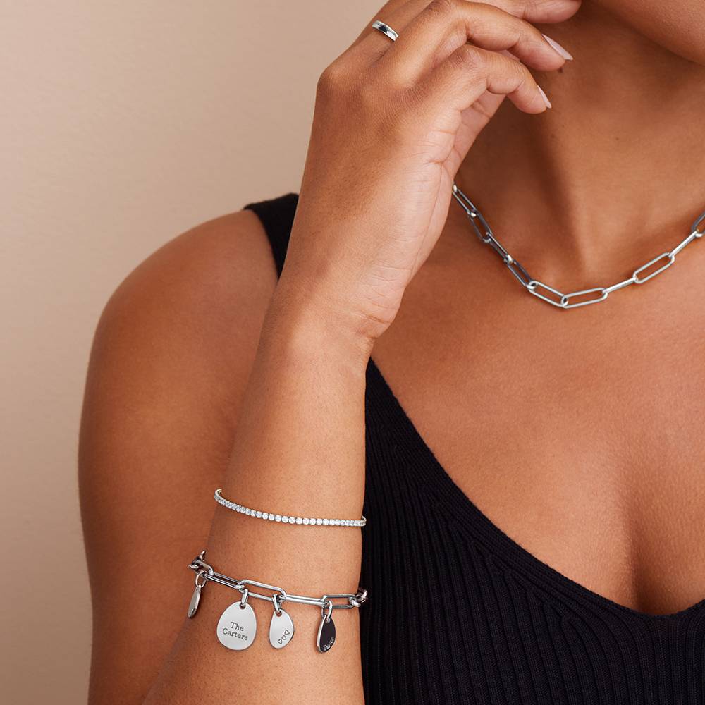 Pulsera de Eslabones Hazel con Dijes Personalizados en Plata-3 foto de producto