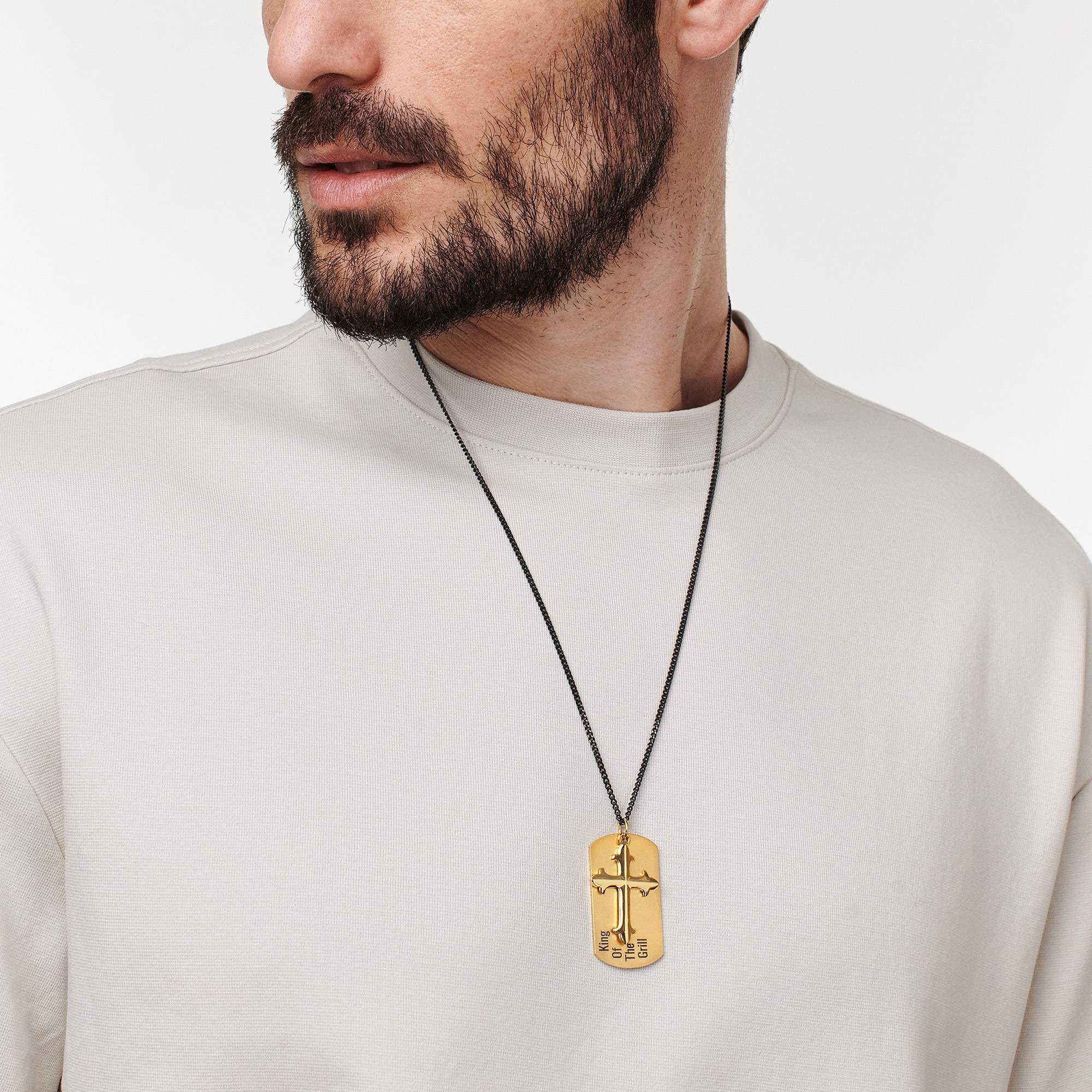 Collar de Cruz con Placa Personalizada para Hombre en Baño de Oro-5 foto de producto