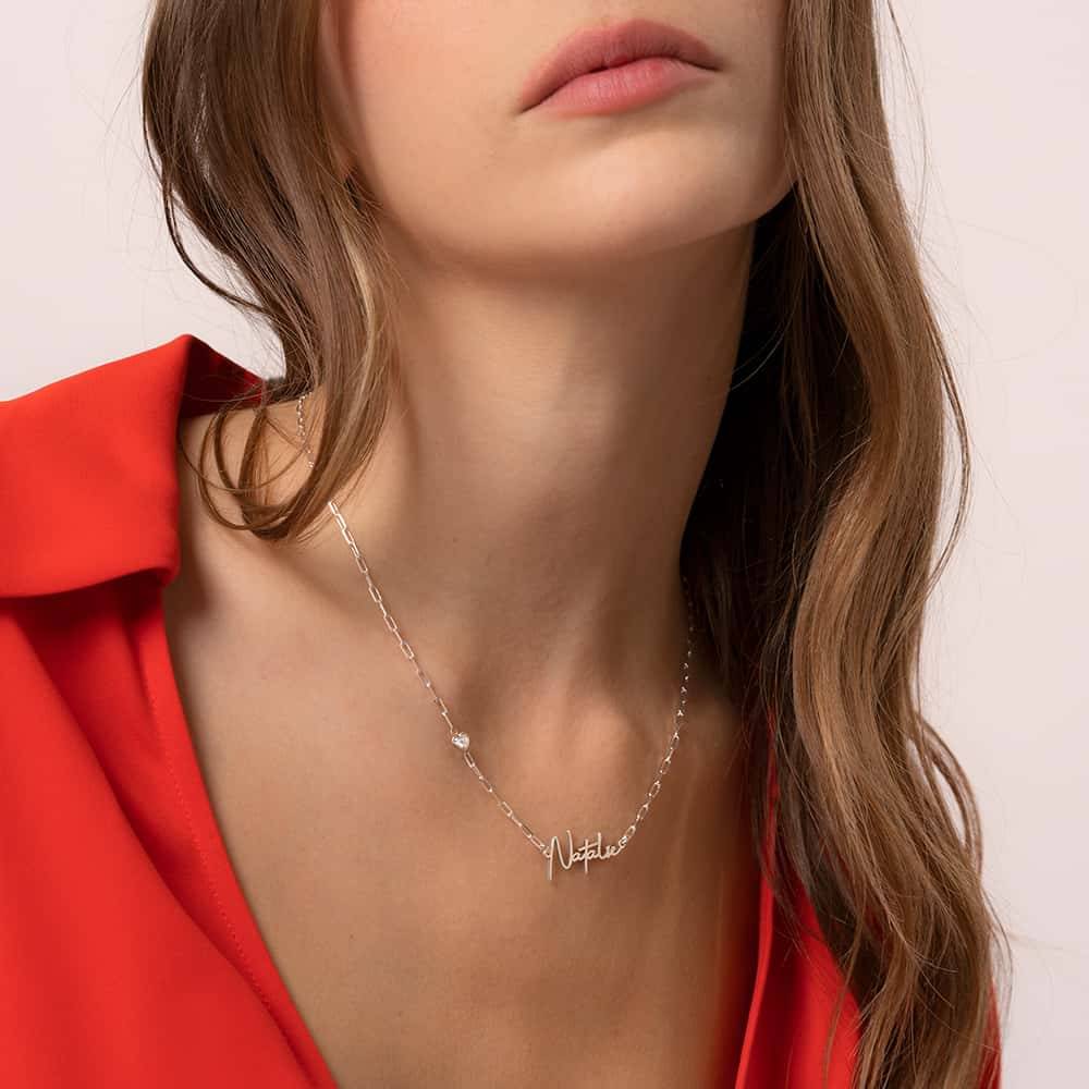 Collar de Eslabones con Nombre de Firma con Diamante en Forma de Corazón en Plata Esterlina-4 Collar de Eslabones con Nombre de Firma con Diamante en Forma de Corazón en Plata Esterlina-4 foto de producto
