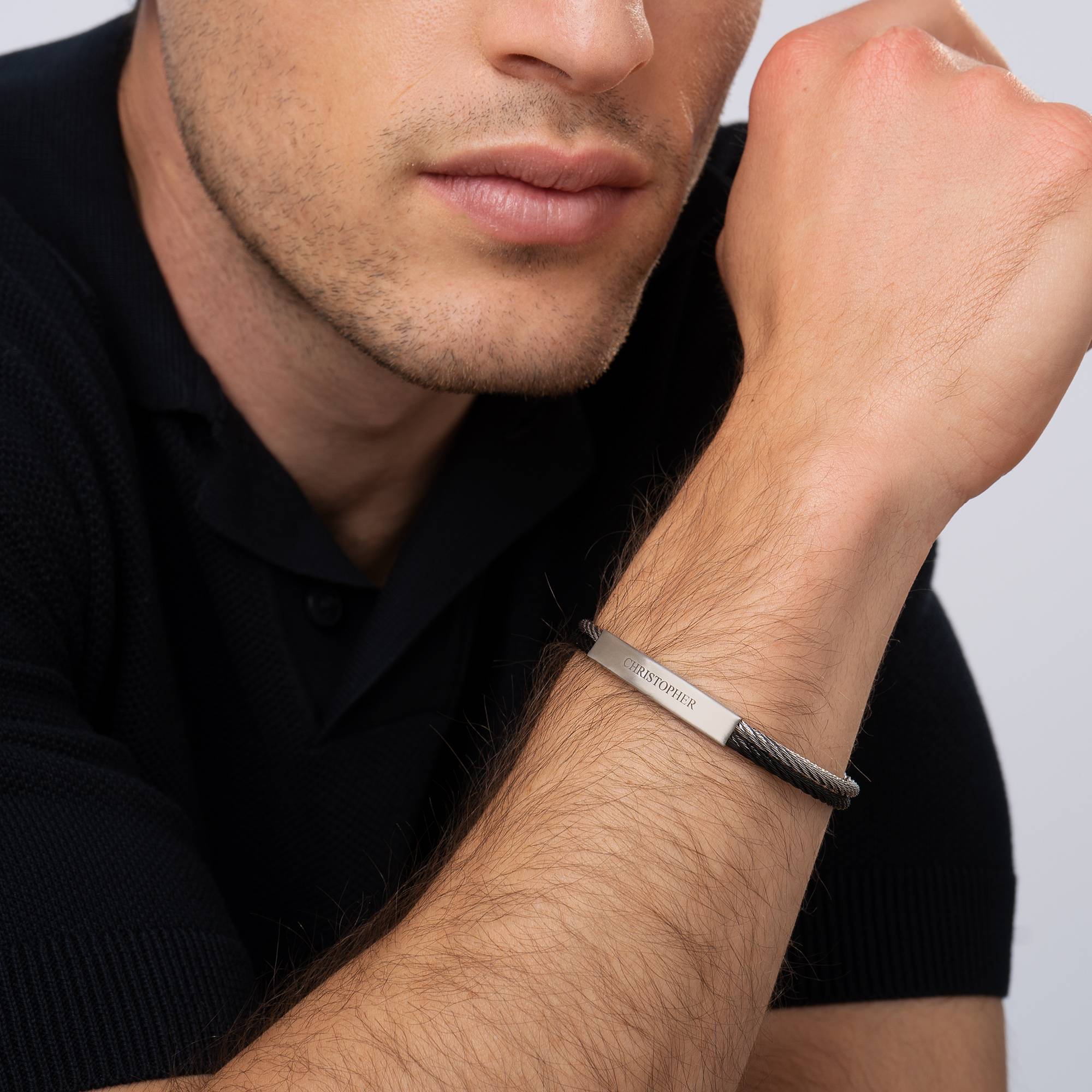 Pulsera de Dos Tonos Personalizada The Leader para Hombre en Acero Inoxidable-3 Pulsera de Dos Tonos Personalizada The Leader para Hombre en Acero Inoxidable-3 foto de producto