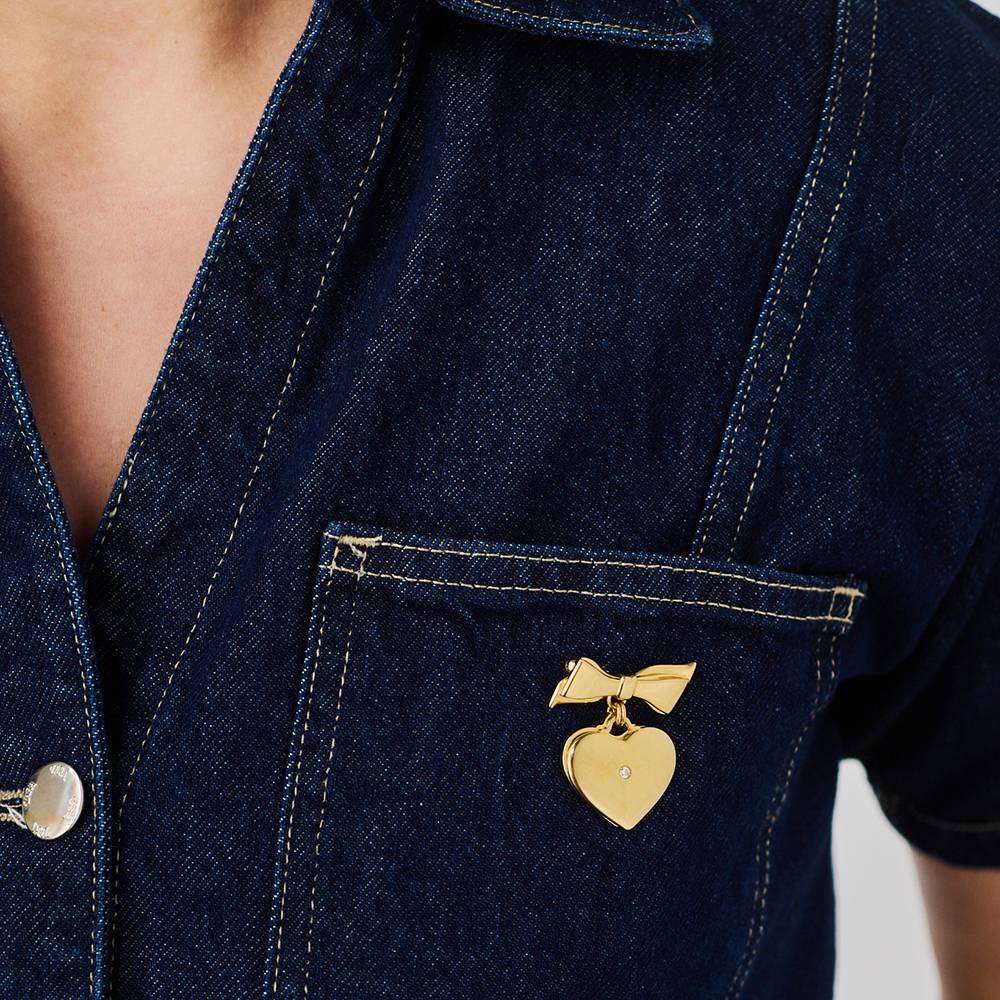 Broche Corazón Adorado en Chapa de Oro con Diamante de 0.05 CT-1 foto de producto