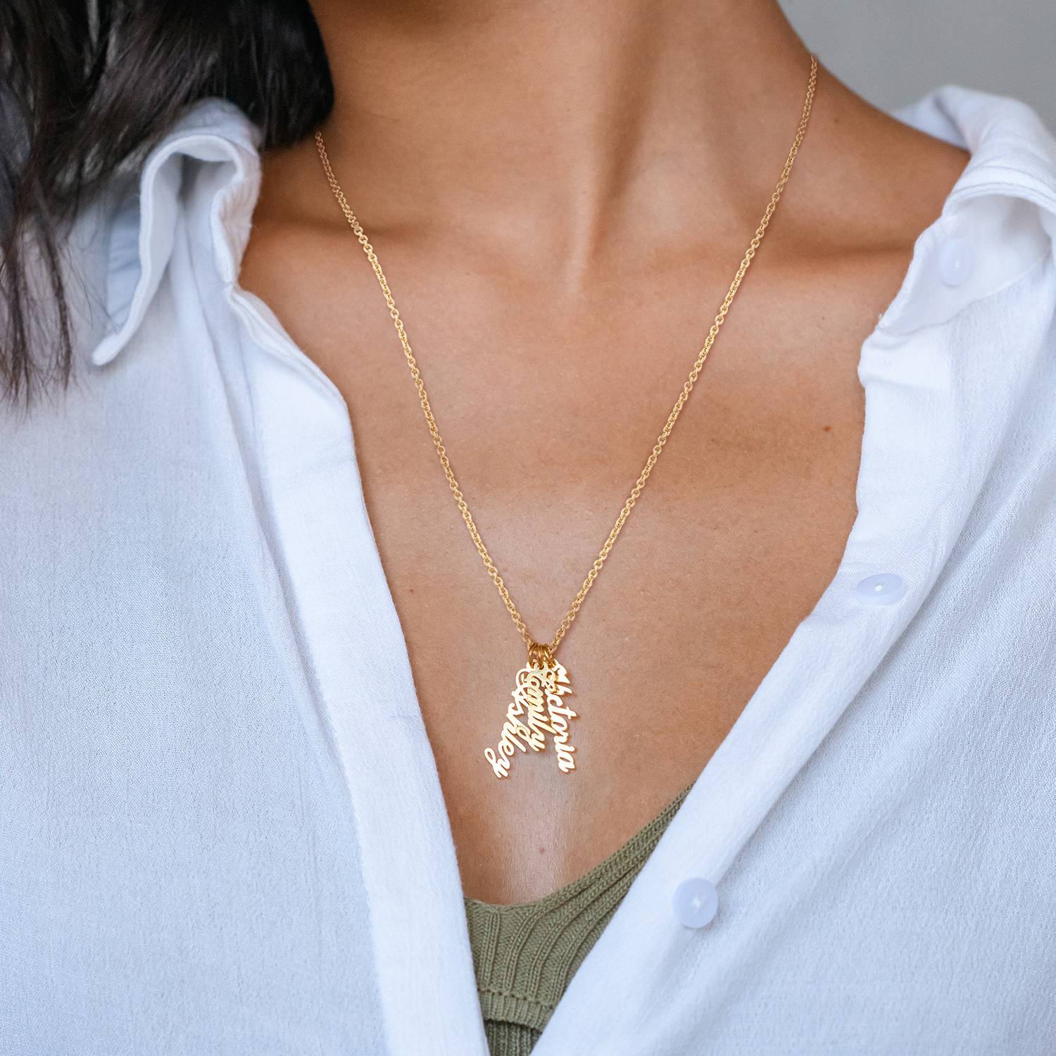 Collar con Nombre Vertical en Oro Sólido 14K-2 foto de producto