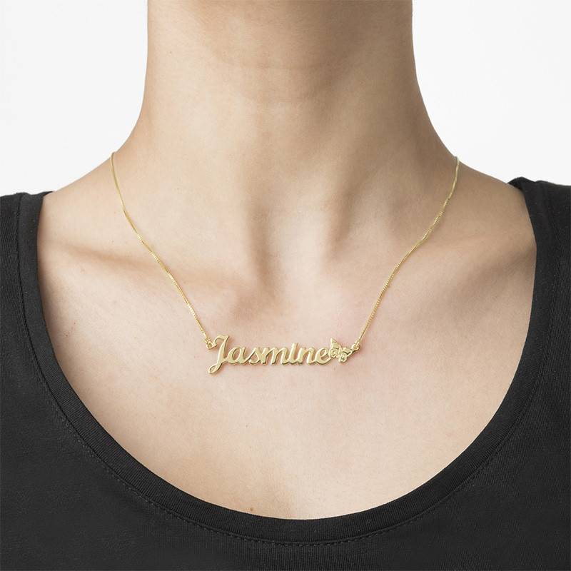Collar con Nombre y Mariposa en Oro Sólido 10K-2 foto de producto
