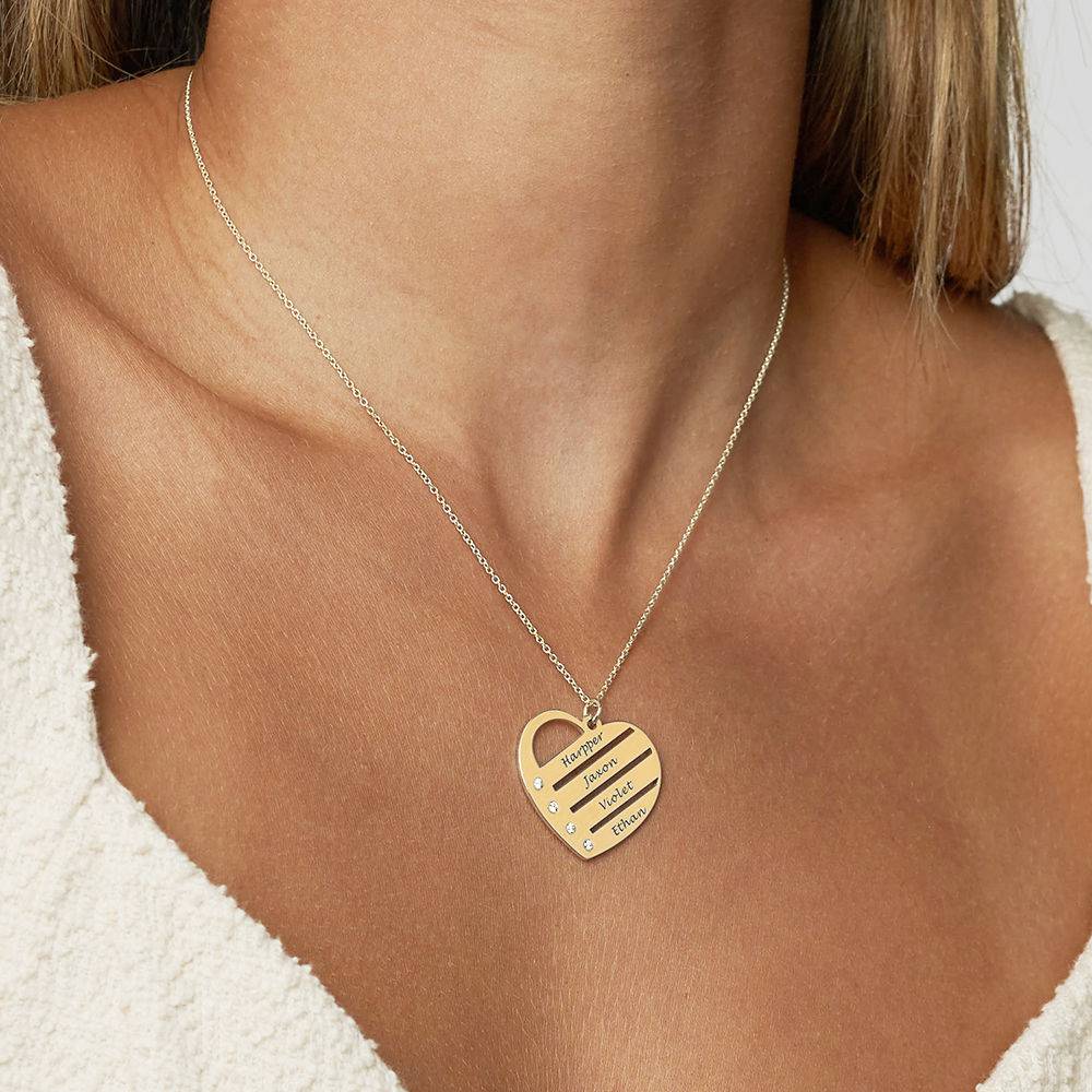 Collar de Corazón Terry con Nombres Grabados y Diamantes en Baño de Oro-2 foto de producto