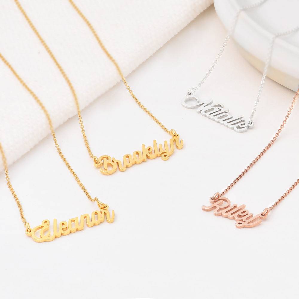 Collar con Nombre Twirl Script en Baño de Oro-2 foto de producto
