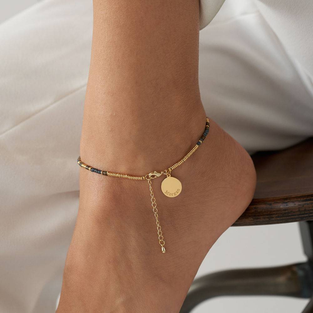 Pulsera / Tobillera de Cuentas de Cacao con Colgante Grabado en Baño de Oro-6 Pulsera / Tobillera de Cuentas de Cacao con Colgante Grabado en Baño de Oro-6 foto de producto
