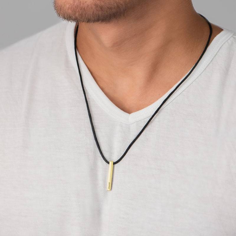 Collar con Inscripción en Barra 3D Estilo Atlas para Hombres en Baño de Oro-3 foto de producto