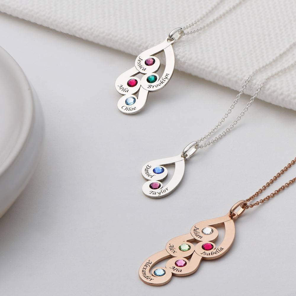 Collar Colgante Familiar Grabado con Piedras de Nacimiento en Plata-3 Collar Colgante Familiar Grabado con Piedras de Nacimiento en Plata-3 foto de producto