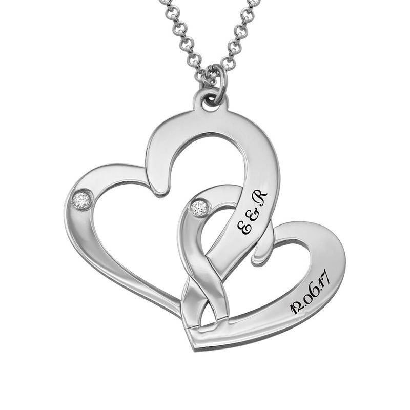 Collar de Dos Corazones Grabados con Diamantes en Plata-2 foto de producto