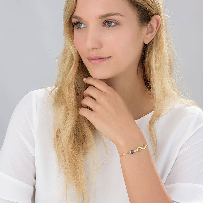 Pulsera Infinito con Piedra de Nacimiento en Vermeil de Oro-3 foto de producto