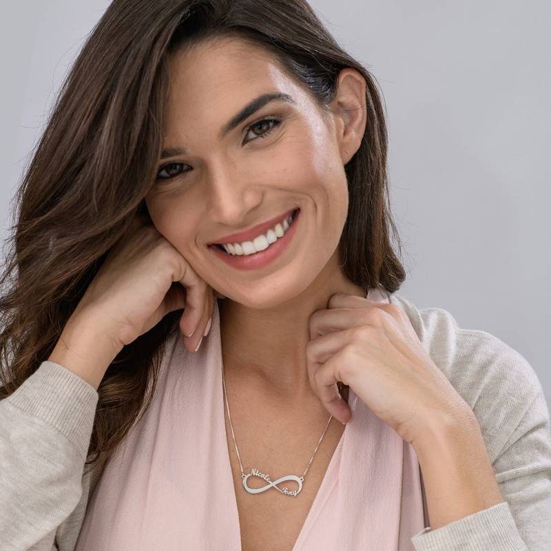 Collar Infinito con Nombre en Plata Esterlina-2 foto de producto