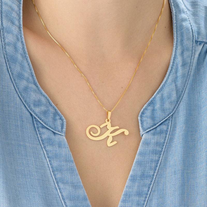Collar con Inicial en Chapa de Oro-2 Collar con Inicial en Chapa de Oro-2 foto de producto