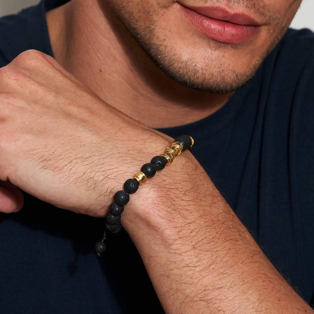 Pulsera de Lava para Hombres con Cuentas Grabadas en Baño de Oro-2 foto de producto