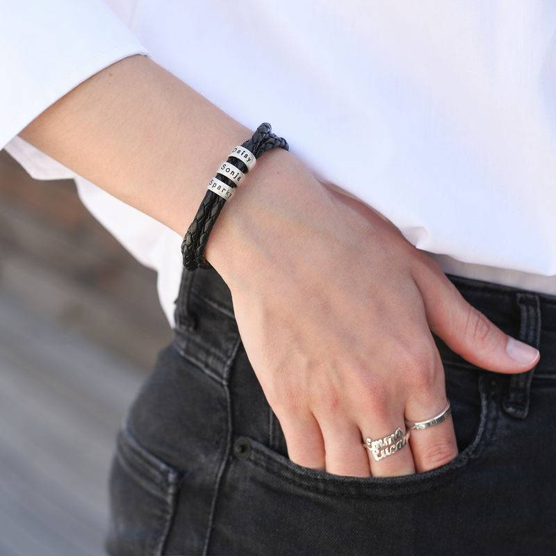 Pulsera de Cuero Negro Trenzado para Mujer con Cuentas Grabadas en Plata Esterlina-3 foto de producto