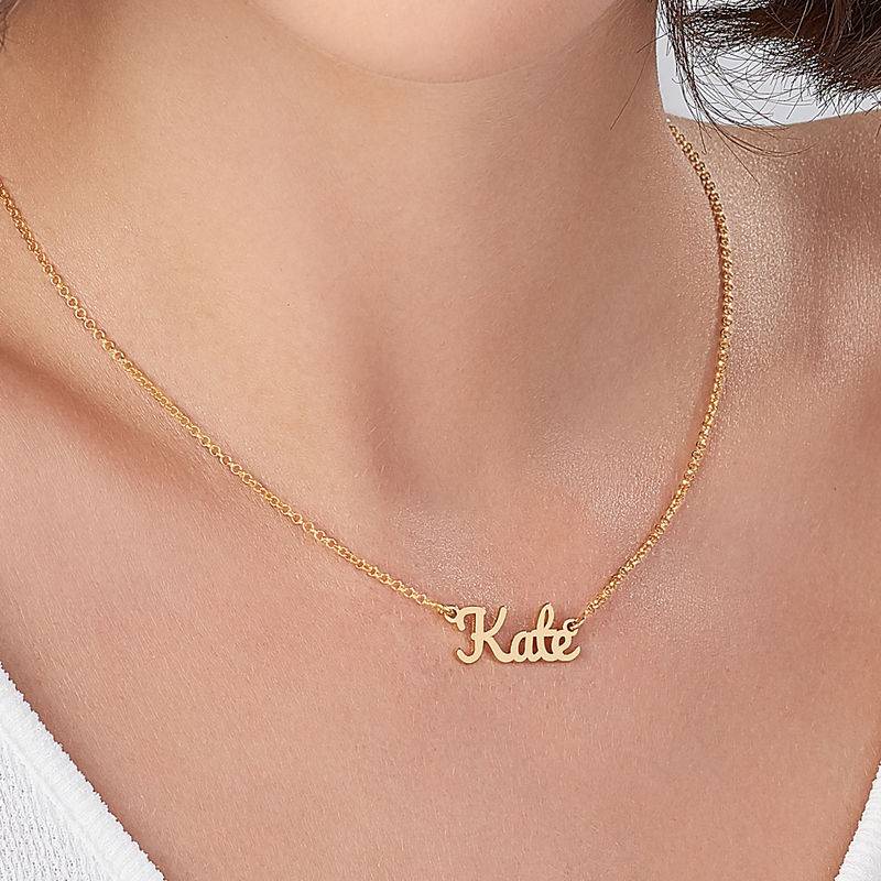 Collar con Nombre Estilo London en Chapa de Oro-4 foto de producto