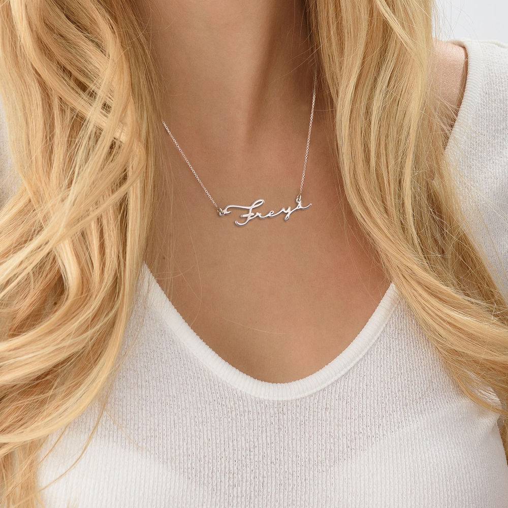 Collar con Nombre de Firma en Plata Esterlina-3 foto de producto