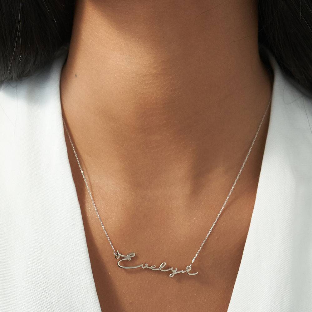 Collar con Nombre de Firma en Oro Blanco 10K-1 foto de producto