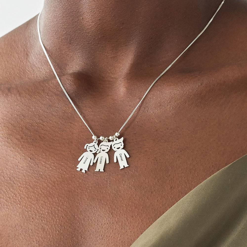 Collar con Colgantes Niño y Niña Personalizado en Plata-2 foto de producto