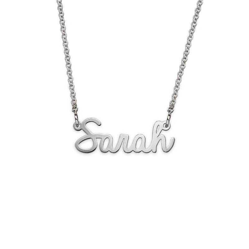 Collar con Nombre Pequeño en Cursiva en Plata-1 foto de producto