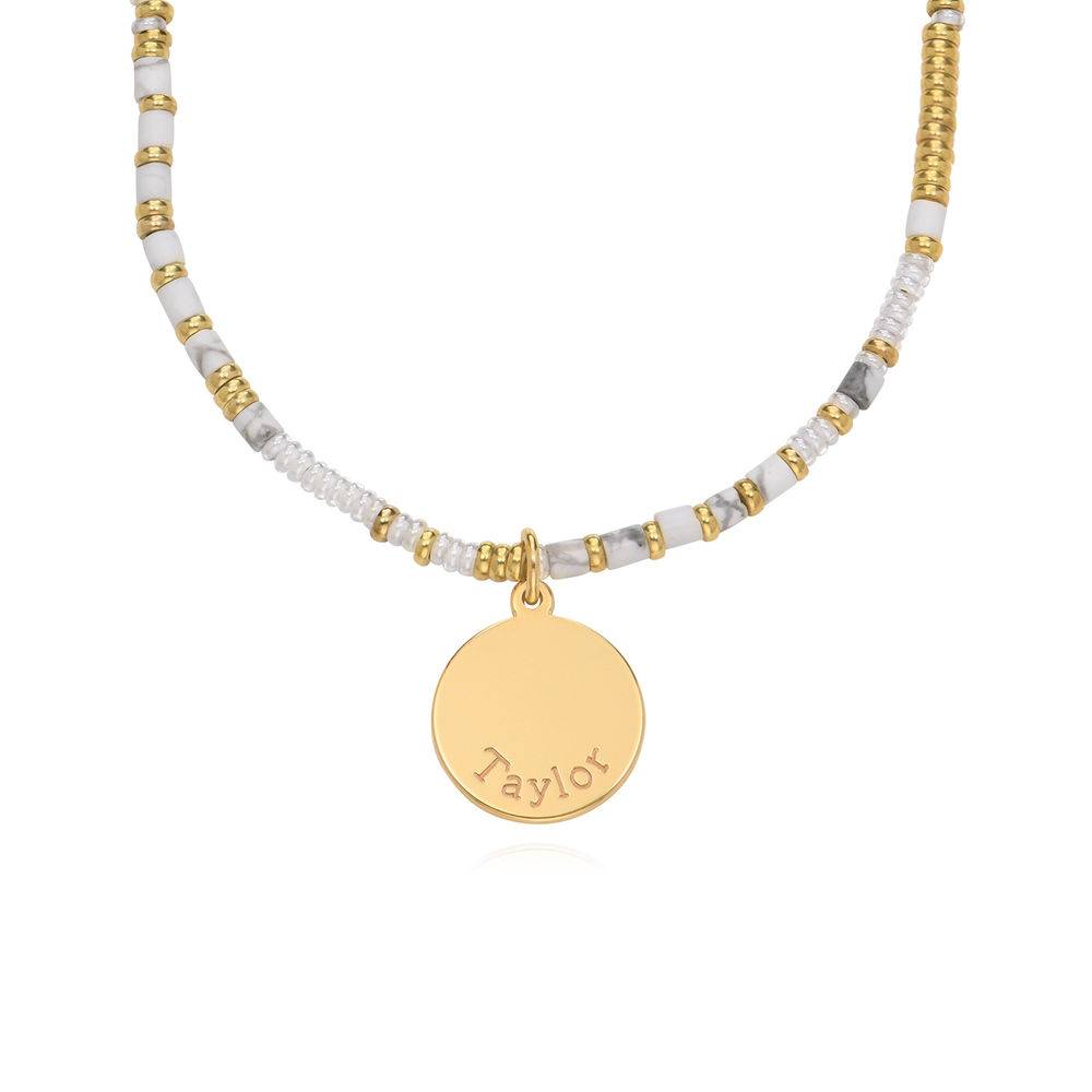 Collar de Cuentas de Vainilla con Colgante Grabado en Chapa de Oro-2 Collar de Cuentas de Vainilla con Colgante Grabado en Chapa de Oro-2 foto de producto