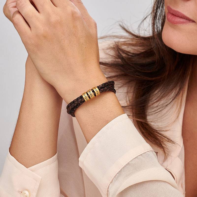 Pulsera de Cuero Marrón Trenzado para Mujer con Cuentas Grabadas en Vermeil de Oro-3 foto de producto