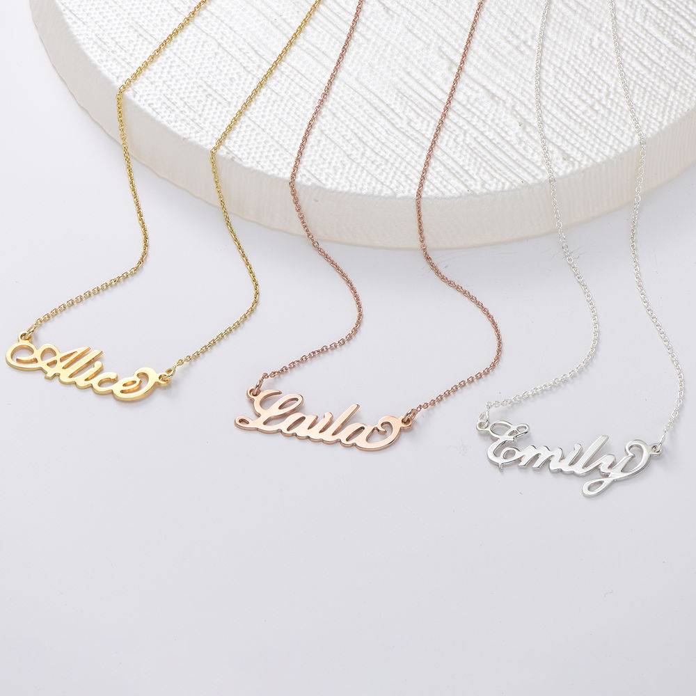 Collar con Nombre Carrie Pequeño en Baño de Oro Version-3 foto de producto